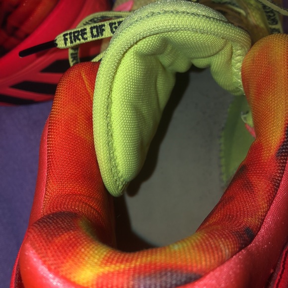 Used Adidas D.O.N. Issue #2 “Fire Of Greatness” Sneakers Size 13 - Picture 6 of 8